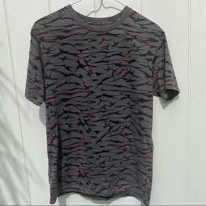 Forever 21 Gray T-shirt with abstract design